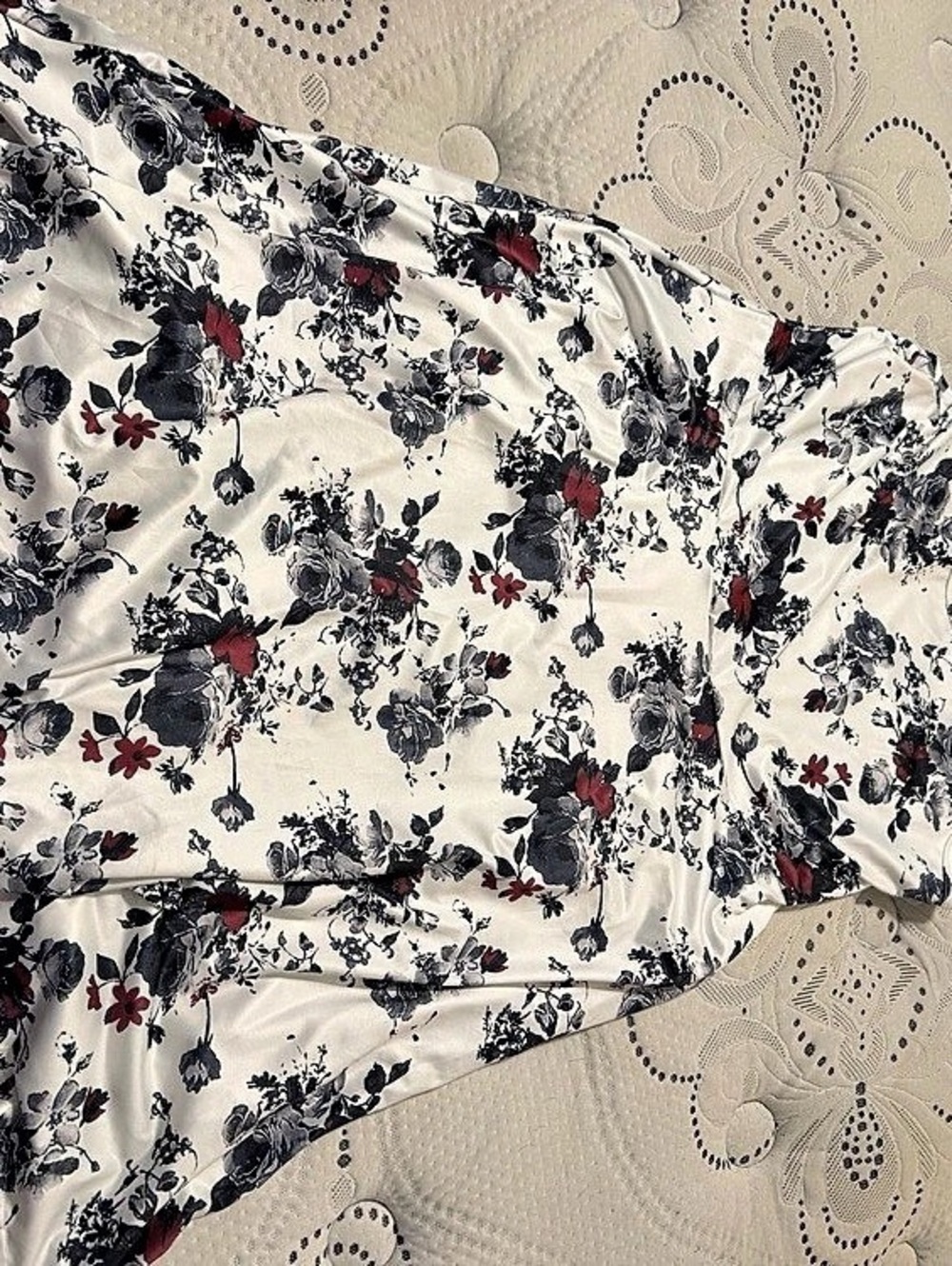 Floral Mini Dress in White & Black Like New